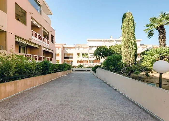 Regina-14 By Interhome Apartment Sainte-Maxime